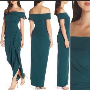 Vince Camuto off the shoulder formal Dress
